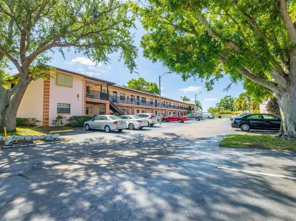 13250 Ridge Rd APT 4B3, Largo, FL 33778