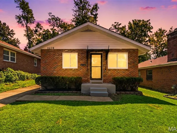 1226 Watts Ave, Saint Louis, MO 63130