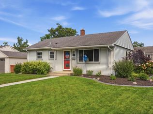 100 N Highland AVENUE, Thiensville, WI 53092