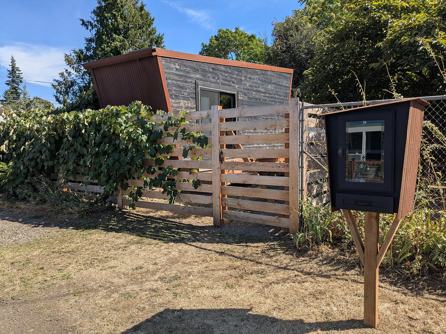 1 bed, 200 sqft, $1,200 — Photo 1