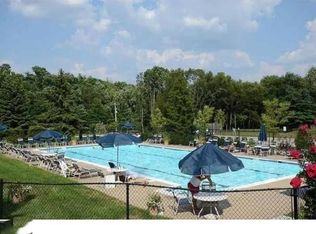 33 Barclay Ct, Blue Bell, PA 19422