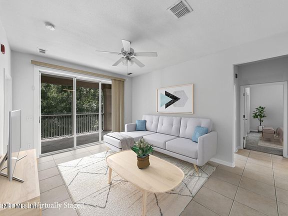 4th image of 8601 BEACH Boulevard #512