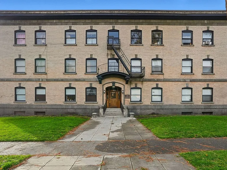 1905 W 2nd Ave — Photo 15