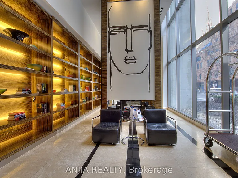 38 Grenville St #3104 — Photo 12