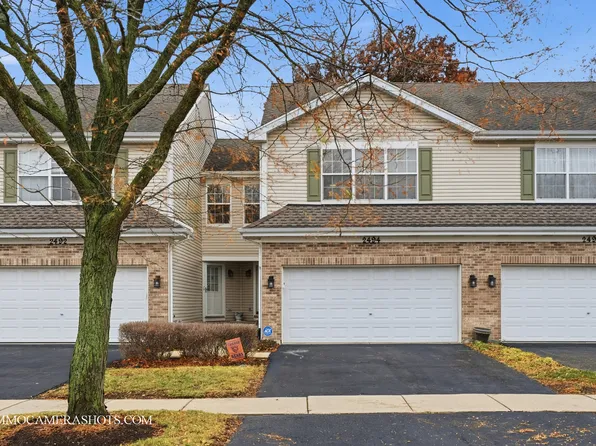 2494 Stoughton Cir, Aurora, IL 60502
