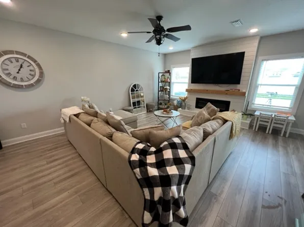 519 Chandler Dr, Saint Johns, FL 32259