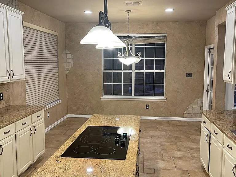 3808 Hunters Trl — Photo 8