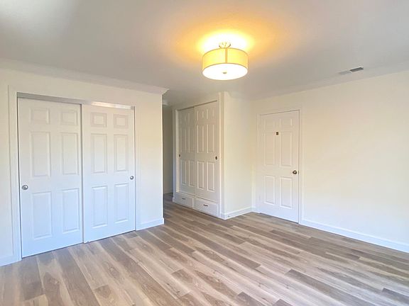 5th image of 1426 Maddux Dr