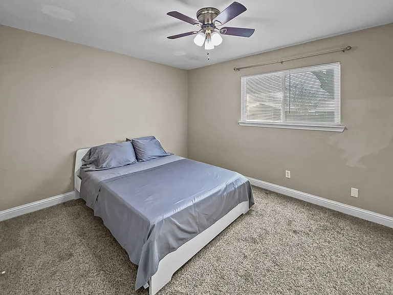 924 Meadow Mead Dr — Photo 15