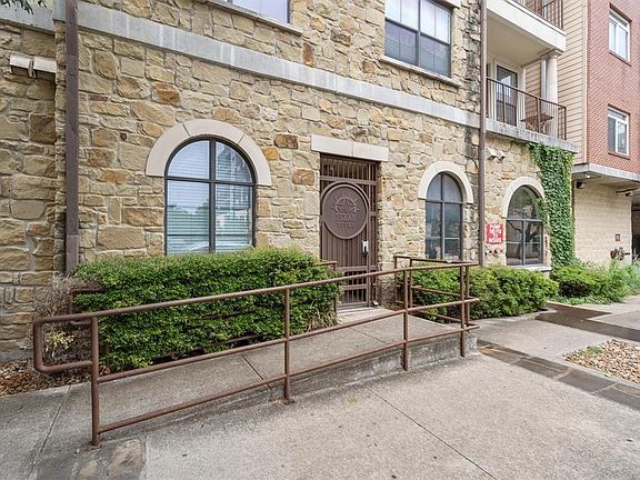 2nd image of 2505 San Gabriel St APT 511