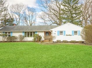 11 Rainbow Ct, Spring Valley, NY 10977