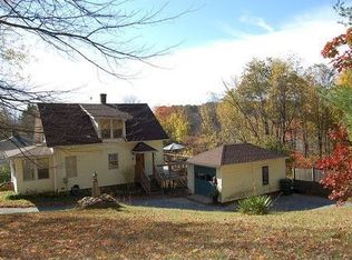 33 Stafford St, Charlton, MA 01507