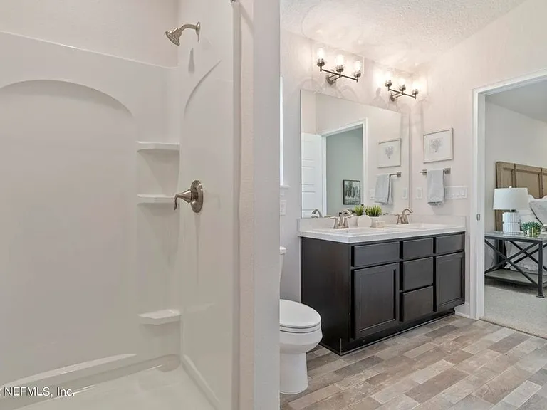 574 Northside Dr — Photo 9