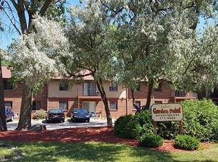 2333 Chalet Gardens Rd #8, Madison, WI 53711