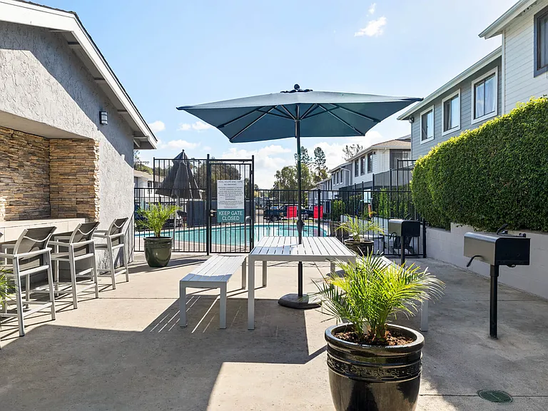Terre at E Bradley — Photo 14