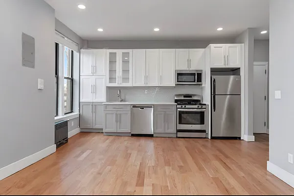 Rented by Space Real Estate | media 27