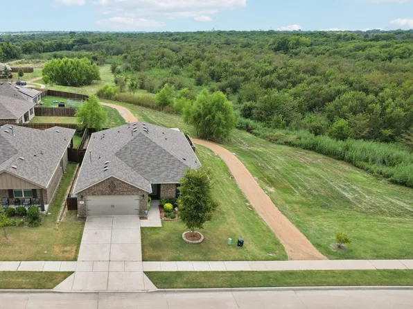 2205 Bellewood Ct, Crandall, TX 75114