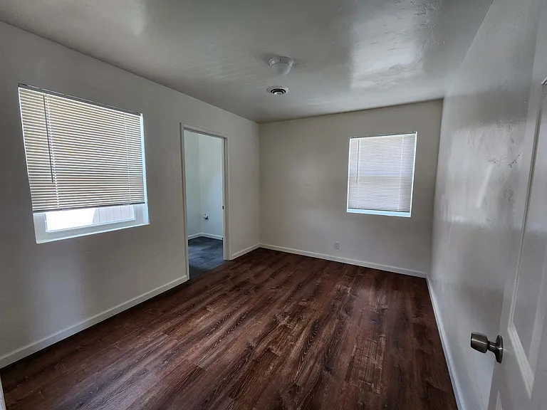 7238 Fulton St — Photo 6