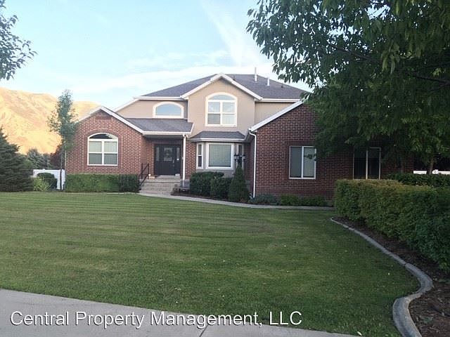 2nd image of 735 W Long Dr