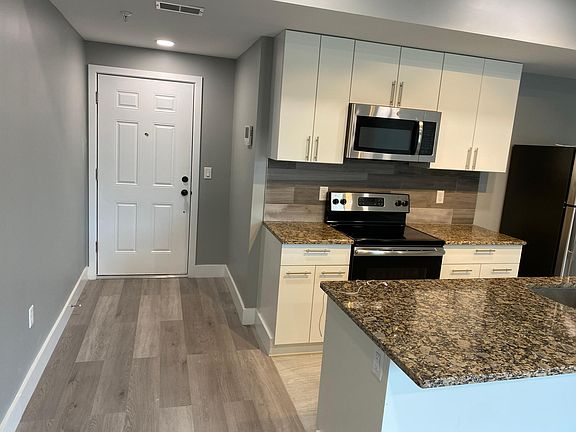 2nd image of 1816 Germantown Ave #3C