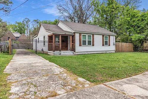 382 Josephine St Photo 1