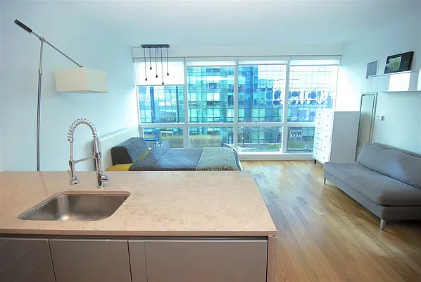 Rented by Urban Luxe | media 6
