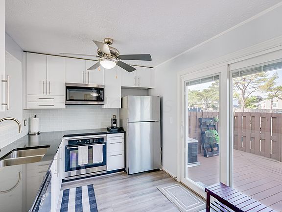 2nd image of 1064 Worthington Woods Blvd #17
