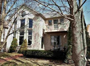 37885 Lakeshore Dr, Harrison Township, MI