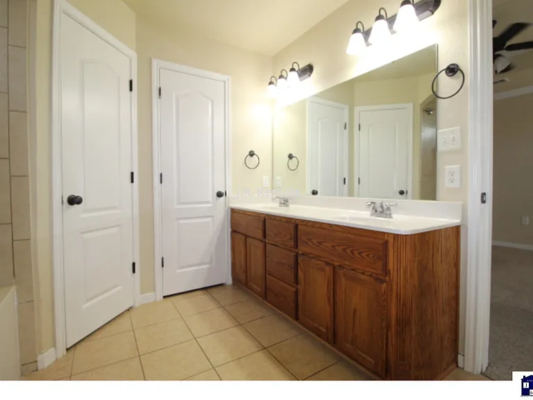 3007 Homer Cir — Photo 17