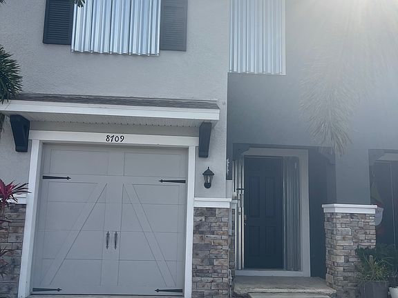 3rd image of 8709 Daydream St #1