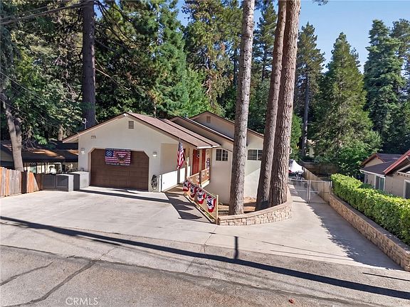 3rd image of 31351 Firwood Dr