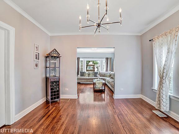 5th image of 2426 Gunderson Ave