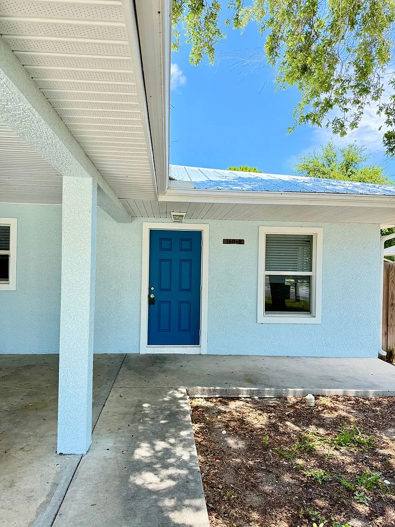 Updated 3-bedroom, 2-bath duplex rental in desirable Sebastian Highlands Florida-First Months Ren... — Photo 2