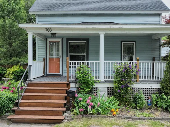 703 Fitzhugh St, Midland, MI 48640