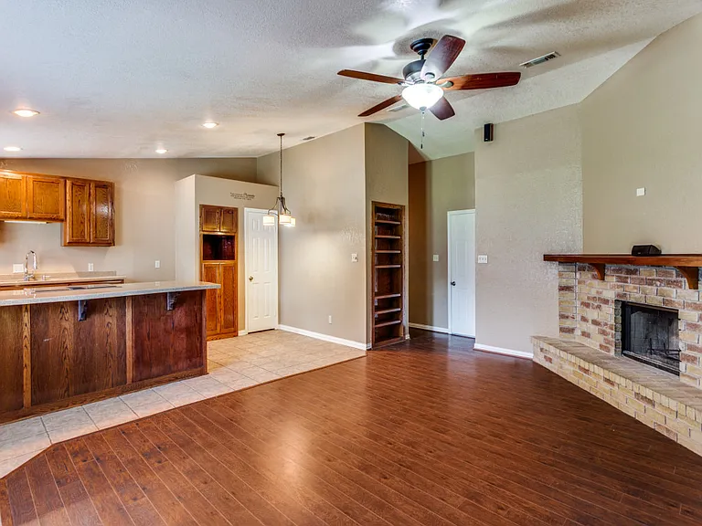 6900 Sandstone Ct — Photo 6