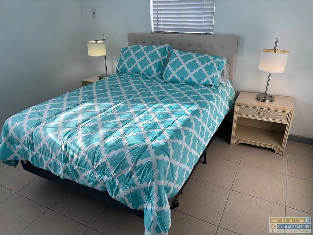 1 bed, 1.0 bath, 700 sqft, $1,800 — Photo 2