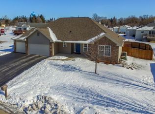 10639 Harrison Ct, Roscoe, IL 61073