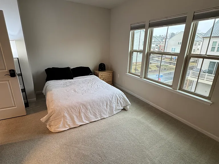 7922 Big Roundtop Rd — Photo 5