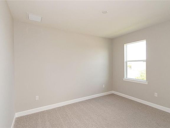 3rd image of 2082 Gabel Oak Dr
