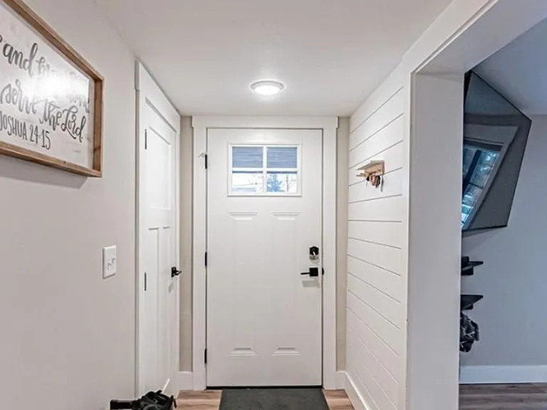 310 S 5 W — Photo 3