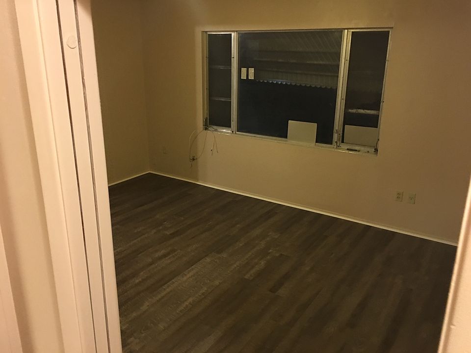 1st image of 1319 Young Ave