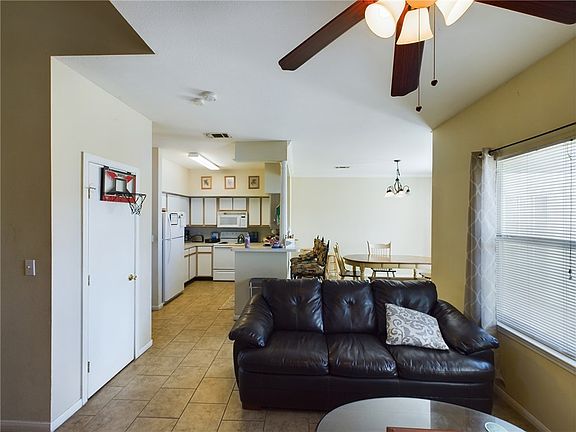 5th image of 1207 Canyon Creek Cir