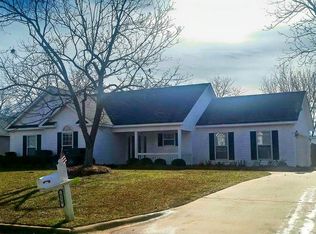 116 Grove Ln, Kathleen, GA 31047