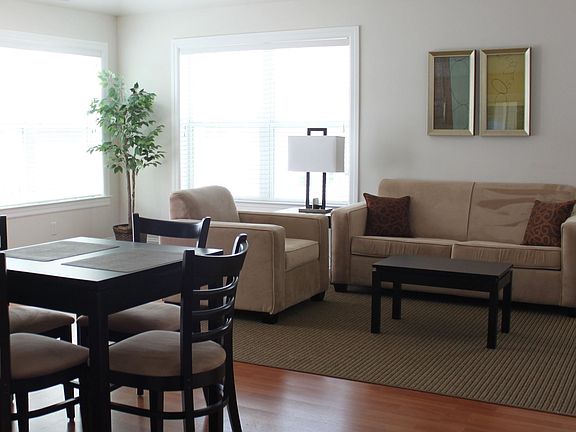 3rd image of 100 Waters View Cir #10461721