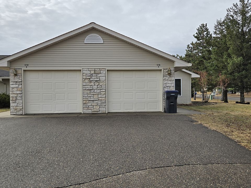 1st image of 1218 Spruce Ct