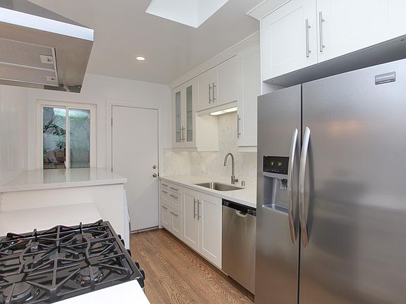 2nd image of 2210 5th St #C