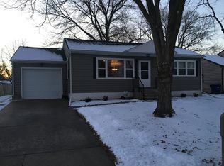 310 N 4th St, Eldridge, IA