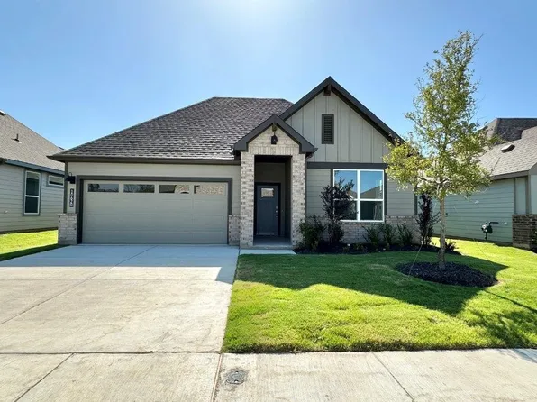 10620 Zircon Ln, Fort Worth, TX 76036