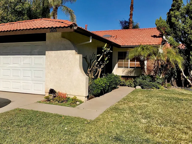 1855 Topeka Way — Photo 2