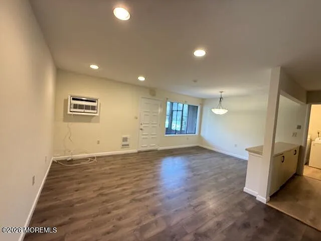 113 Amberly Dr #F — Photo 6